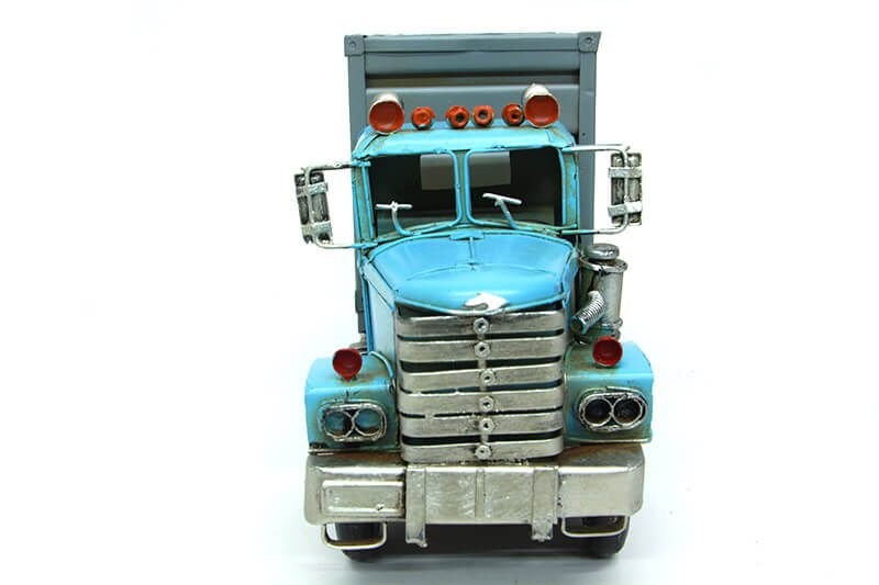 El Yapımı Metal Tır